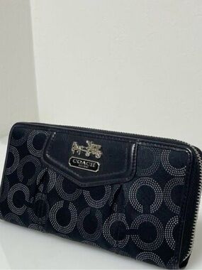 NWOT Coach Black Signature C Wallet with Silver Tone Logo